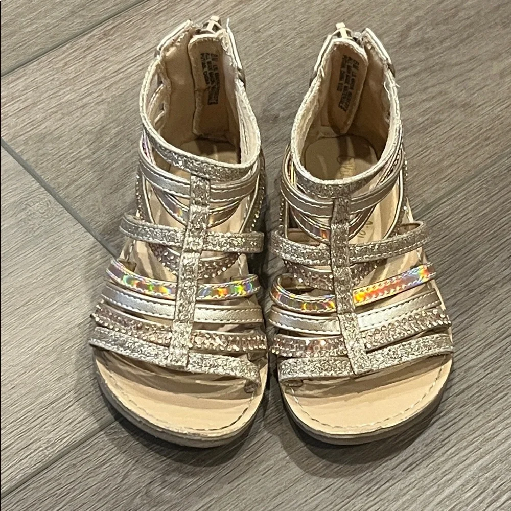 Olive & Edie Gladiator Style Shoes Girl’s Size 8 Strappy, Zipper, Gold, Sparkly
